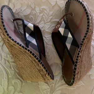 Burberry Shoes - Burberry Thong Sandals Burberry Shoes - Burberry Thong Sandals